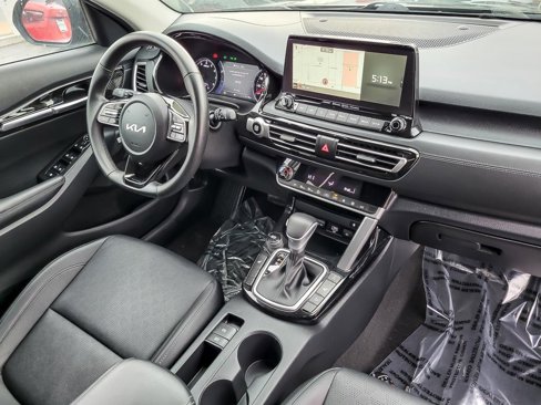 Used 2022 Kia Seltos SX w/ Sunroof Package image 25