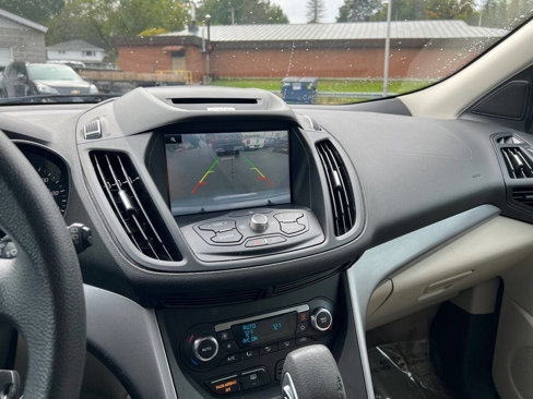 Used 2015 Ford Escape SE w/ Equipment Group 201A image 11