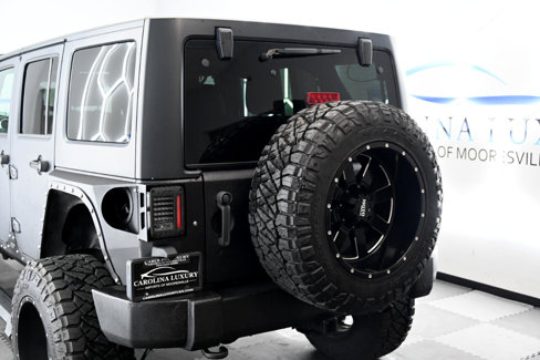 Used 2016 Jeep Wrangler Unlimited Sahara image 14