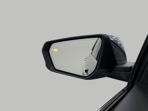 Used 2018 Chevrolet Equinox Premier image 20