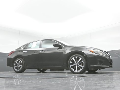 Used 2017 Nissan Altima 2.5 SR image 31