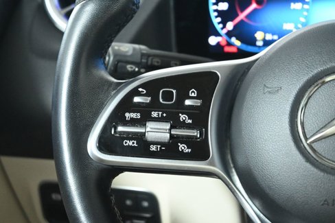 Certified 2022 Mercedes-Benz GLA 250 4MATIC image 18