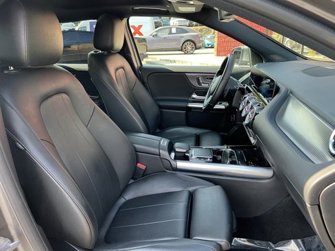 Used 2021 Mercedes-Benz GLA 250 w/ Premium Package image 31