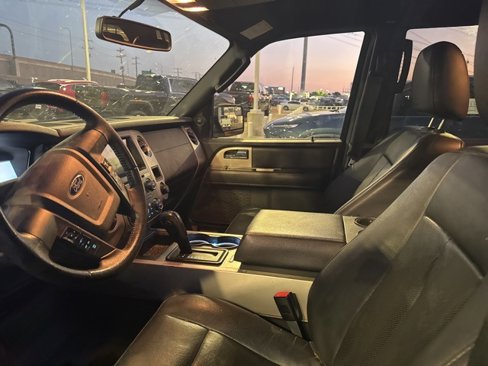 Used 2017 Ford Expedition EL XLT w/ Equipment Group 202A image 7