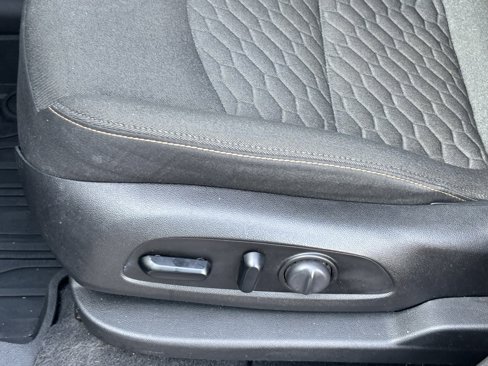 Used 2019 Chevrolet Equinox LT image 16