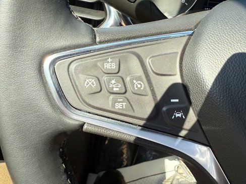 Used 2023 Chevrolet Equinox LT image 45