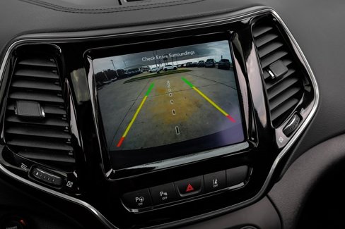 Used 2021 Jeep Cherokee Limited w/ Elite Package image 32