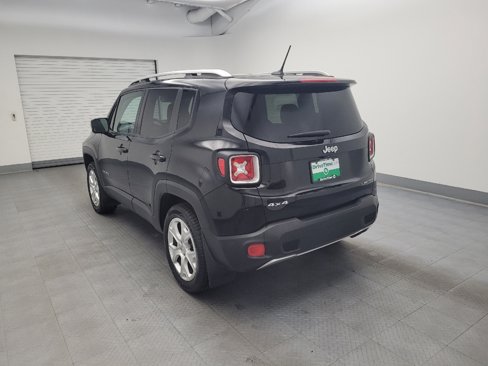 Used 2016 Jeep Renegade Limited image 5
