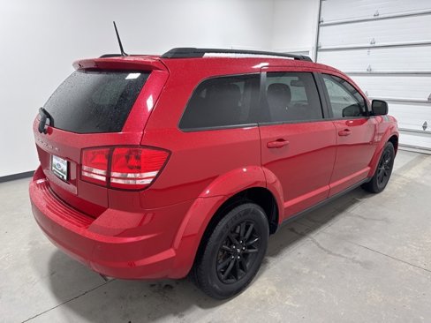 Used 2020 Dodge Journey SE w/ Blacktop Package image 4