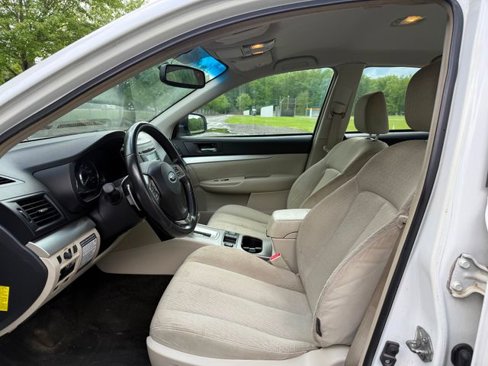 Used 2012 Subaru Legacy 2.5i Premium image 7