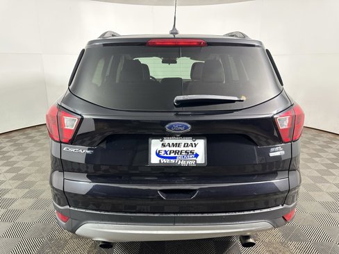 Used 2019 Ford Escape SEL image 4