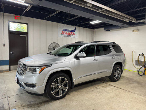 Used 2019 GMC Acadia Denali w/ Technology Package image 1