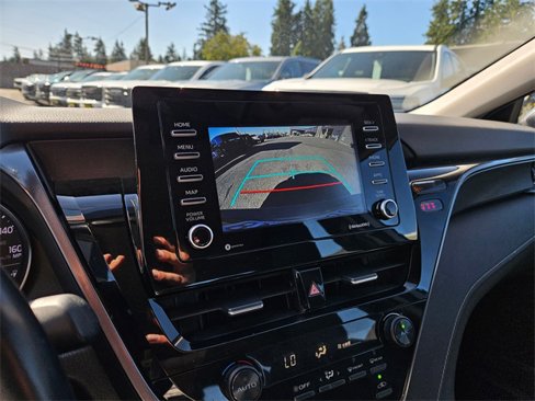 Used 2021 Toyota Camry SE image 11