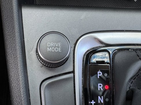 Used 2022 Hyundai Kona SEL image 24