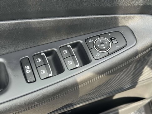 Used 2023 Hyundai Santa Fe SEL image 18