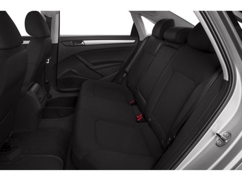 Used 2015 Volkswagen Passat 1.8T S image 9
