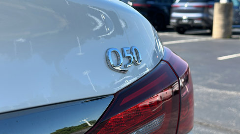 Certified 2021 INFINITI Q50 Signature Edition image 10