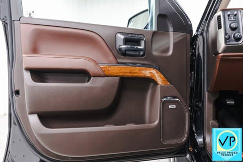 Used 2018 Chevrolet Silverado 1500 High Country image 26