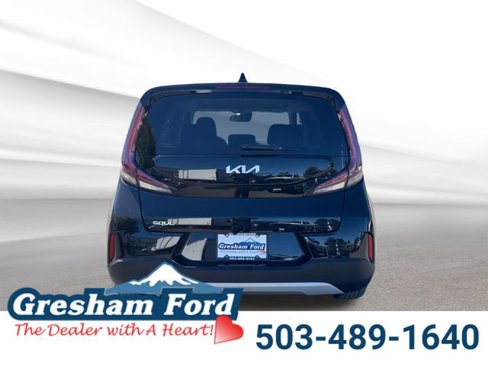 Used 2023 Kia Soul LX image 5