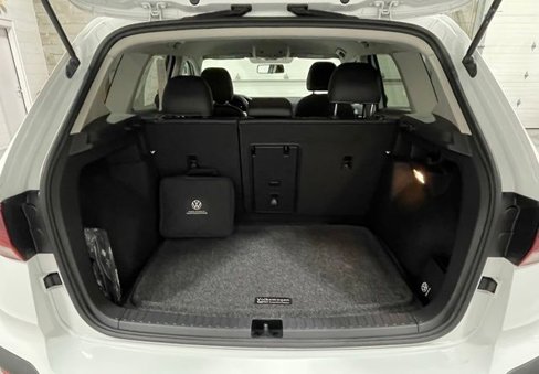 Certified 2022 Volkswagen Taos SE image 17