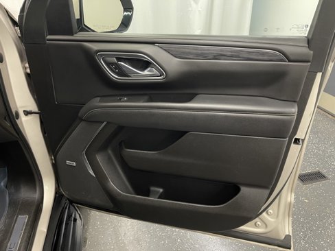 Used 2021 GMC Yukon SLT image 7