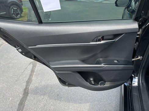 Used 2019 Toyota Camry SE image 21
