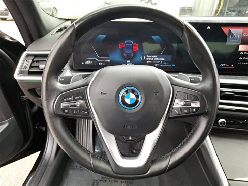 Used 2023 BMW 330e xDrive image 18