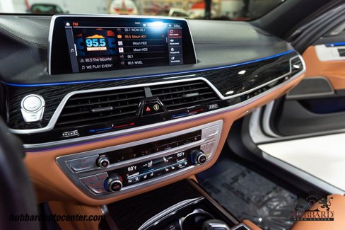 Used 2022 BMW 750i xDrive w/ M Sport Package image 21