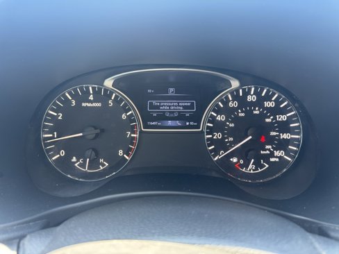 Used 2020 Nissan Pathfinder SL image 8