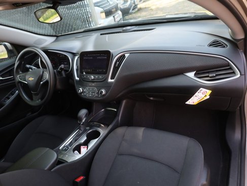 Used 2024 Chevrolet Malibu LT image 14