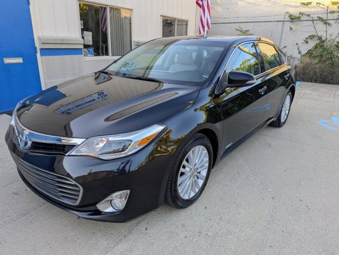Used 2014 Toyota Avalon Limited image 1