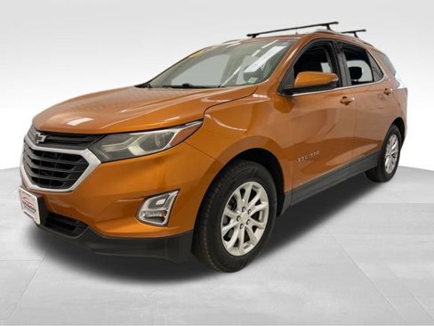 Used 2018 Chevrolet Equinox LT w/ Sun & Infotainment Package image 2