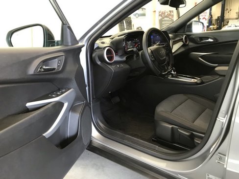 Used 2024 Chevrolet Trax RS w/ Driver Confidence Package image 11