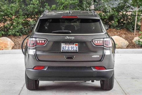 Used 2022 Jeep Compass Latitude image 5