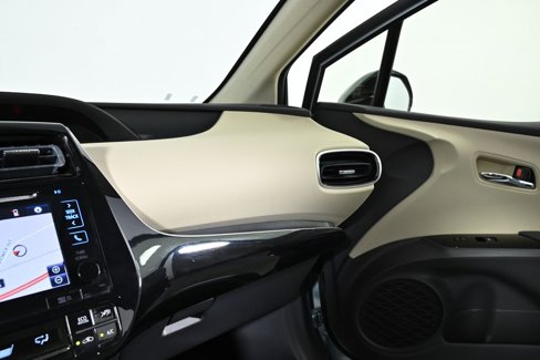 Used 2016 Toyota Prius image 20