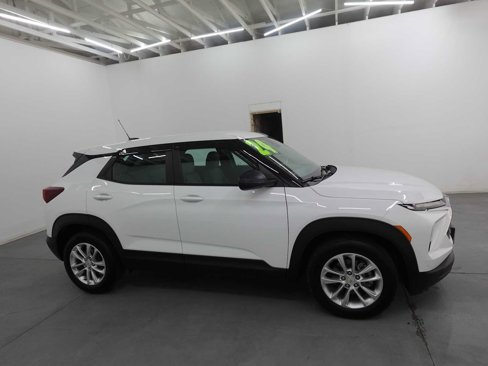 Used 2024 Chevrolet TrailBlazer LS image 4