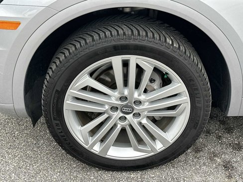 Used 2018 Audi Q5 Prestige w/ Prestige Package image 12