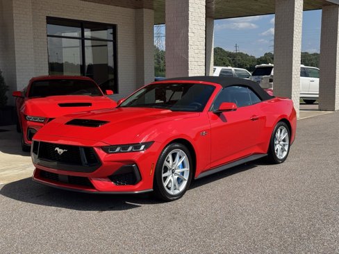 Used 2024 Ford Mustang GT Premium image 3