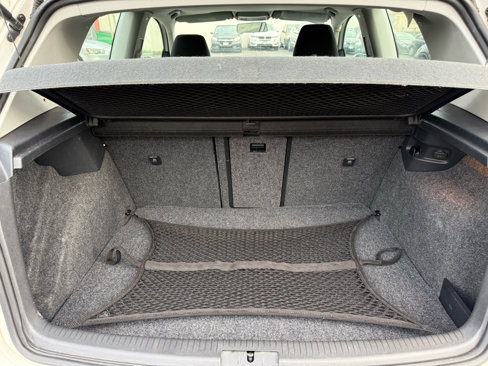Used 2010 Volkswagen Golf 2-Door image 15