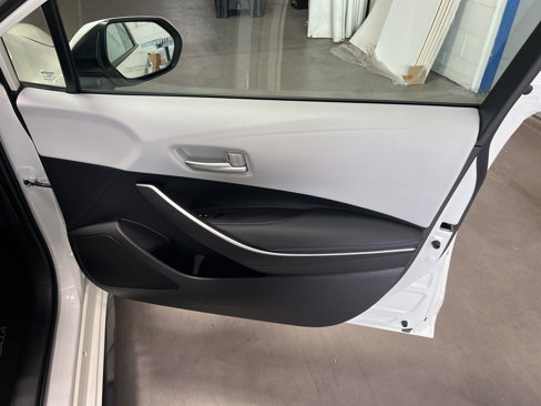 Used 2021 Toyota Corolla SE image 27