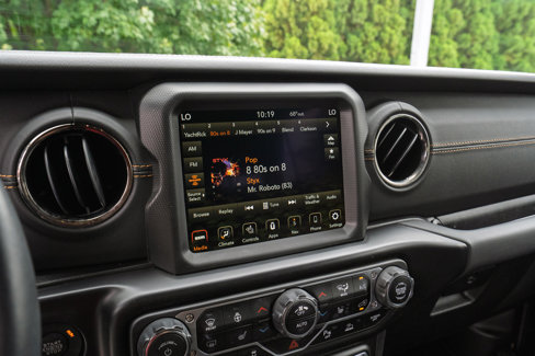 Used 2021 Jeep Wrangler Unlimited Sahara image 30