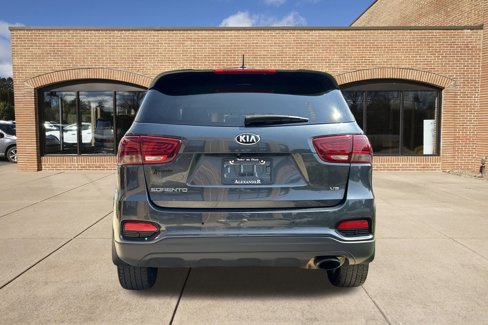 Used 2020 Kia Sorento S image 4
