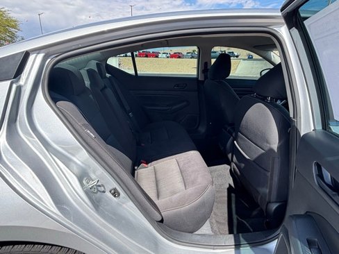 Used 2024 Nissan Altima 2.5 SV image 26
