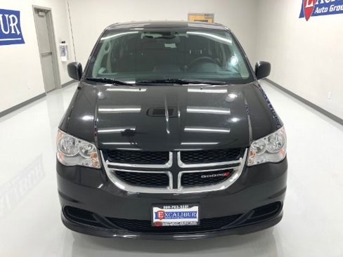 Used 2018 Dodge Grand Caravan SE image 11