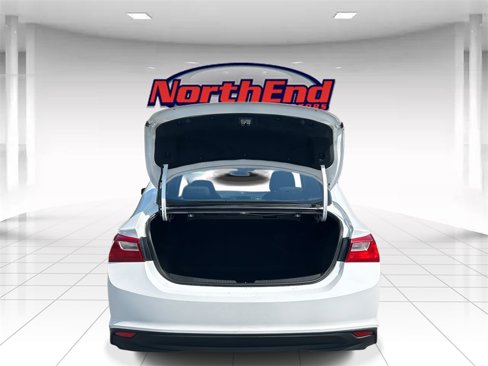 Used 2023 Chevrolet Malibu LT image 6