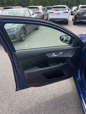 Used 2023 Kia Forte LXS w/ LXS Technology Package image 10