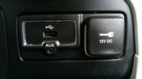 Used 2015 Jeep Renegade Latitude image 29