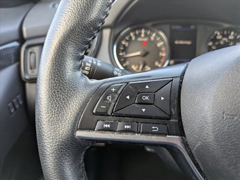 Used 2020 Nissan Rogue SL image 14
