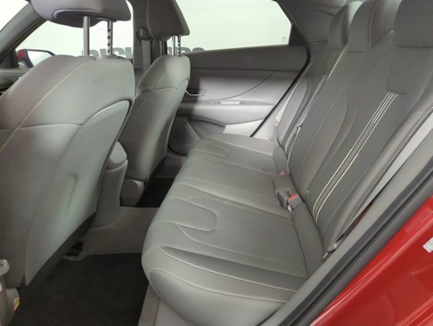 Used 2023 Hyundai Elantra SEL image 20