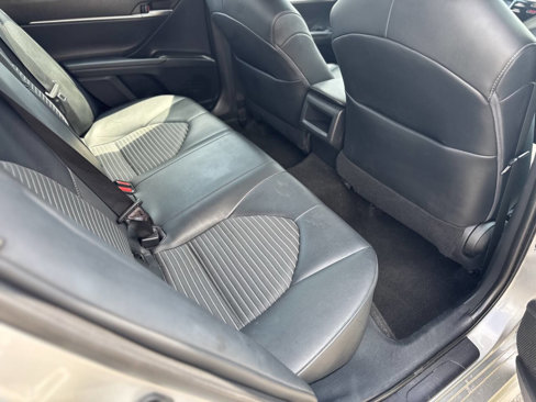 Used 2020 Toyota Camry SE image 17